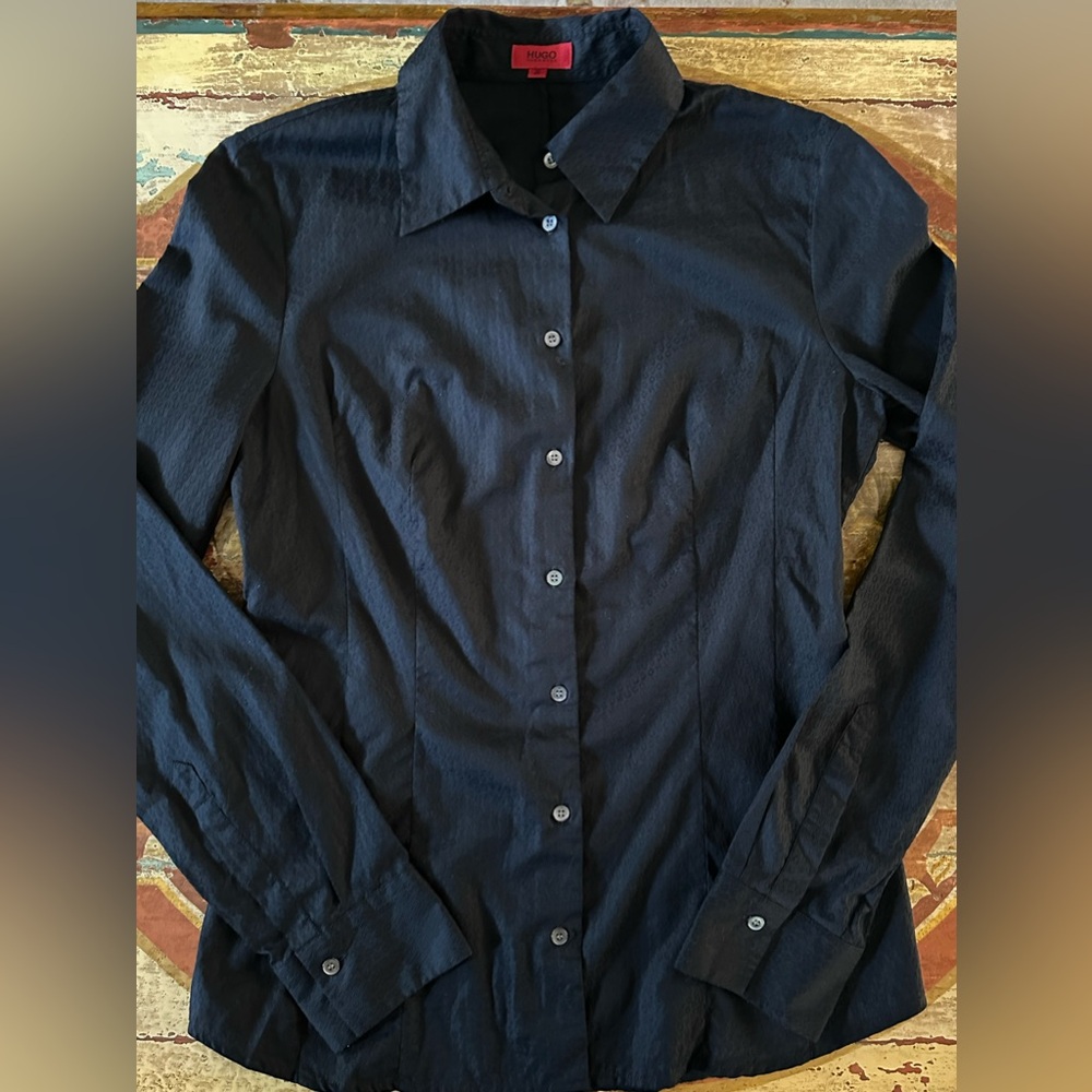 🦋Hugo Boss Button Down Shirt